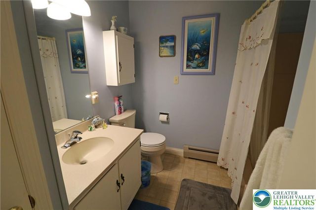 7416 Carol Lane, East Allen Twp, PA 18067