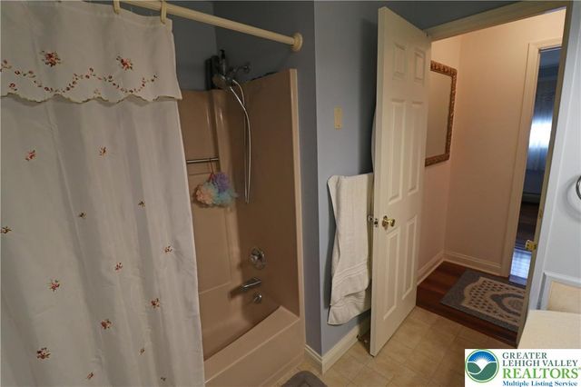 7416 Carol Lane, East Allen Twp, PA 18067