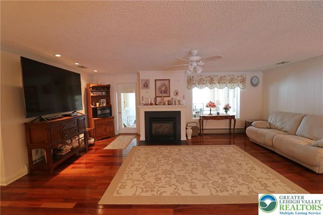 7416 Carol Lane, East Allen Twp, PA 18067