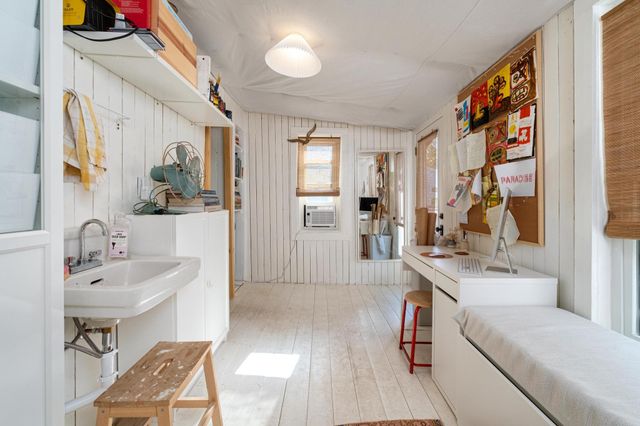 1110 Christie DR, Austin, TX 78721