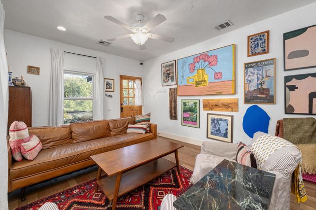 1110 Christie DR, Austin, TX 78721