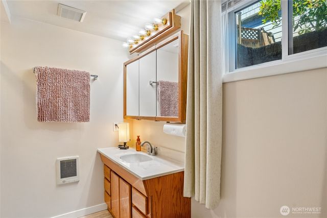 752 S Monroe Street, Tacoma, WA 98405