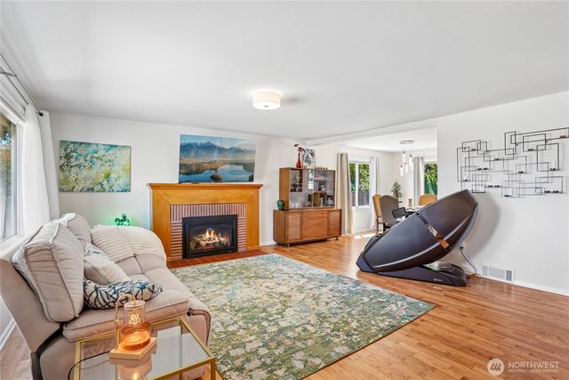 752 S Monroe Street, Tacoma, WA 98405