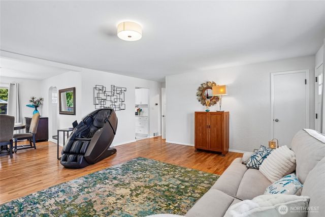 752 S Monroe Street, Tacoma, WA 98405