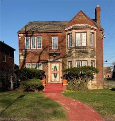 18400 Woodingham Drive, Detroit, MI 48221