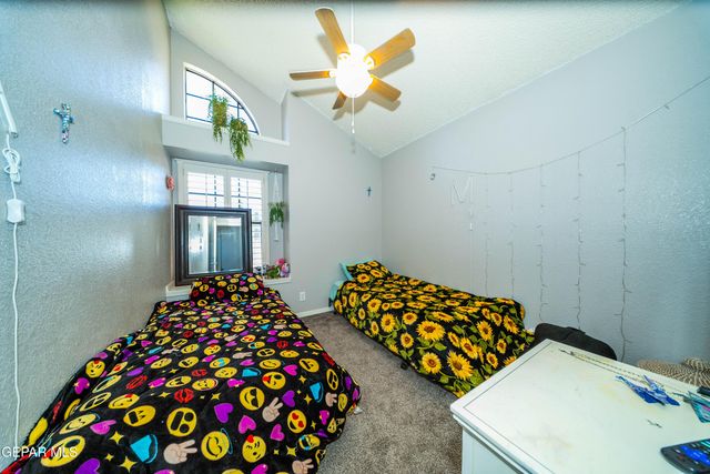 1952 RALPH JANES Place, El Paso, TX 79936