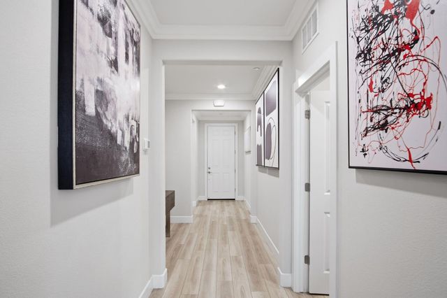 2131 Satinleaf Dr, Riverbank, CA 95367