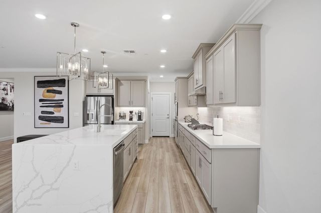 2131 Satinleaf Dr, Riverbank, CA 95367