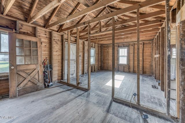 333 Southwest Fuller Street, Abingdon, VA 24210