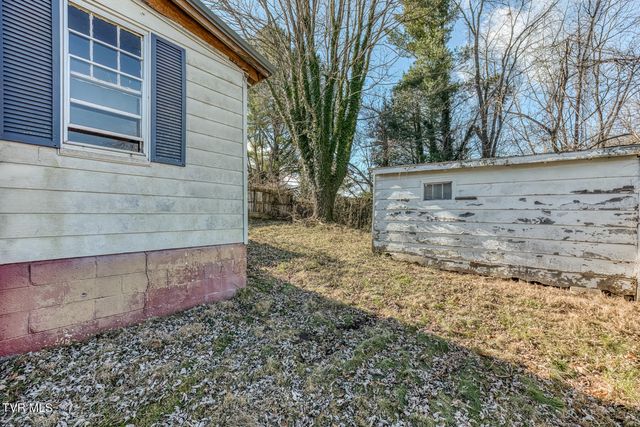 333 Southwest Fuller Street, Abingdon, VA 24210