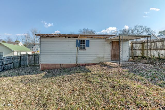 333 Southwest Fuller Street, Abingdon, VA 24210