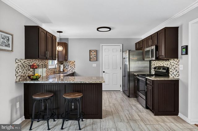 7 SUSSEX DR, Carlisle, PA 17013