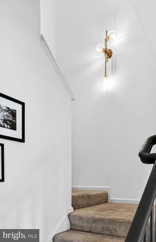 7 SUSSEX DR, Carlisle, PA 17013