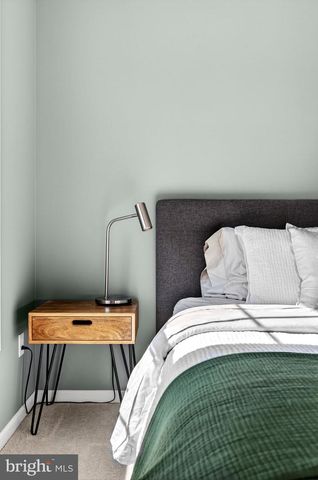 7 SUSSEX DR, Carlisle, PA 17013