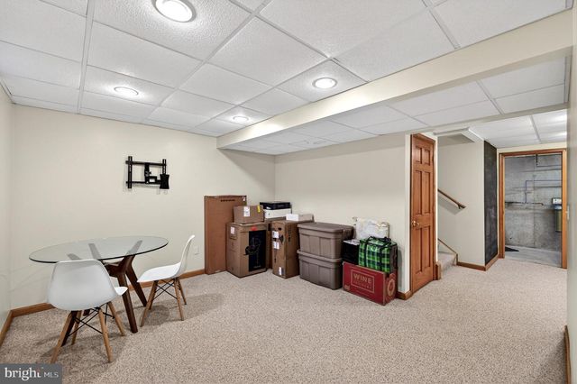 7 SUSSEX DR, Carlisle, PA 17013