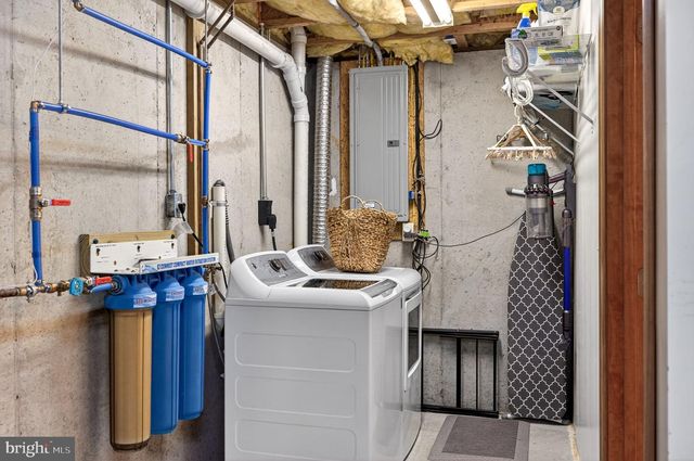 7 SUSSEX DR, Carlisle, PA 17013