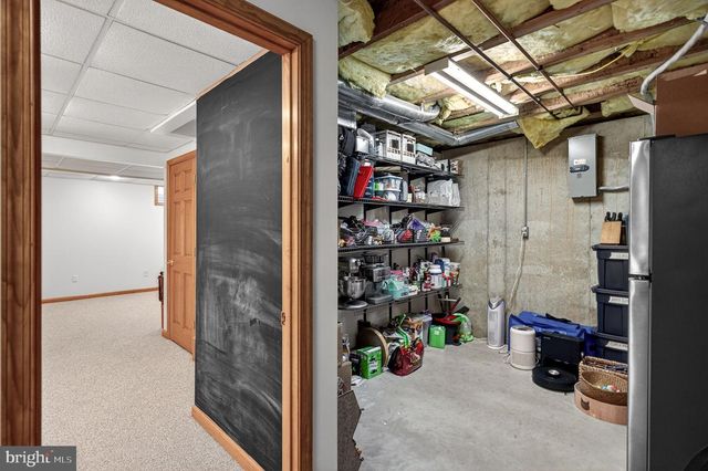 7 SUSSEX DR, Carlisle, PA 17013