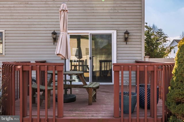 7 SUSSEX DR, Carlisle, PA 17013