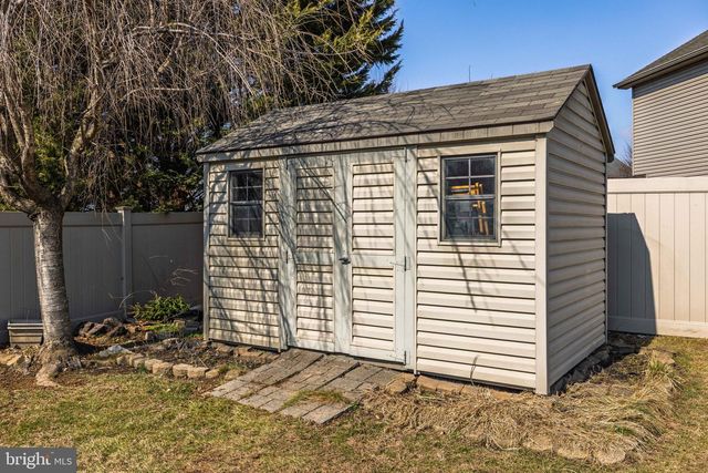 7 SUSSEX DR, Carlisle, PA 17013