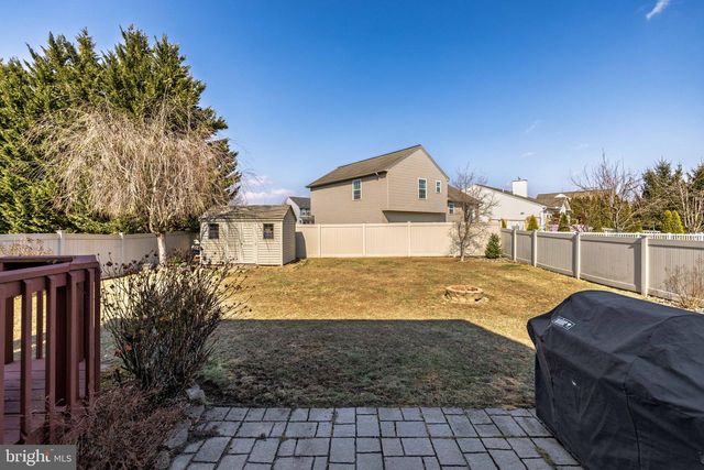 7 SUSSEX DR, Carlisle, PA 17013