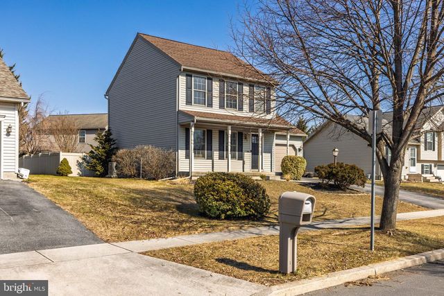 7 SUSSEX DR, Carlisle, PA 17013