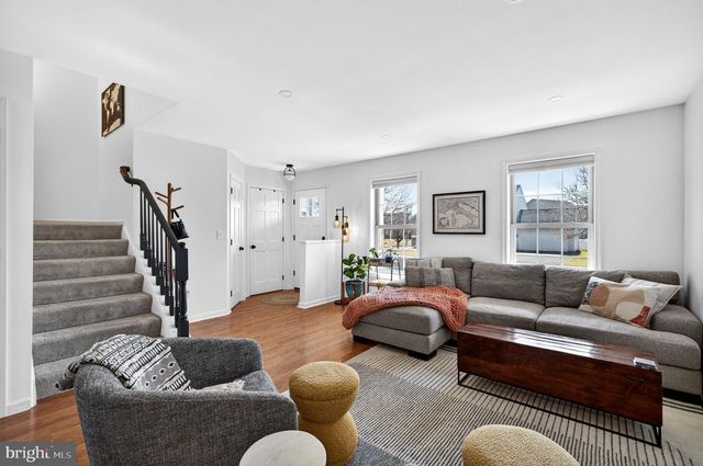 7 SUSSEX DR, Carlisle, PA 17013