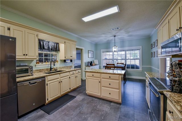 1641 Ozier Dr, Tuscaloosa, AL 35405