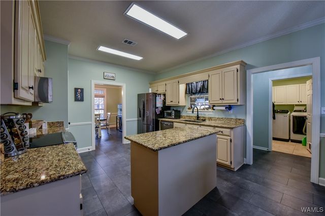 1641 Ozier Dr, Tuscaloosa, AL 35405