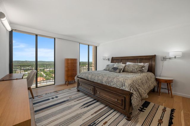 1122 Colorado ST 2007, Austin, TX 78701