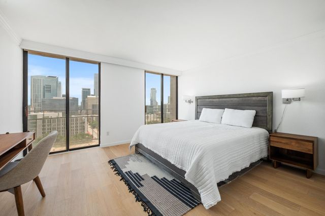 1122 Colorado ST 2007, Austin, TX 78701
