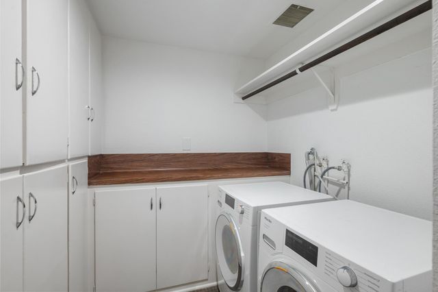 1122 Colorado ST 2007, Austin, TX 78701
