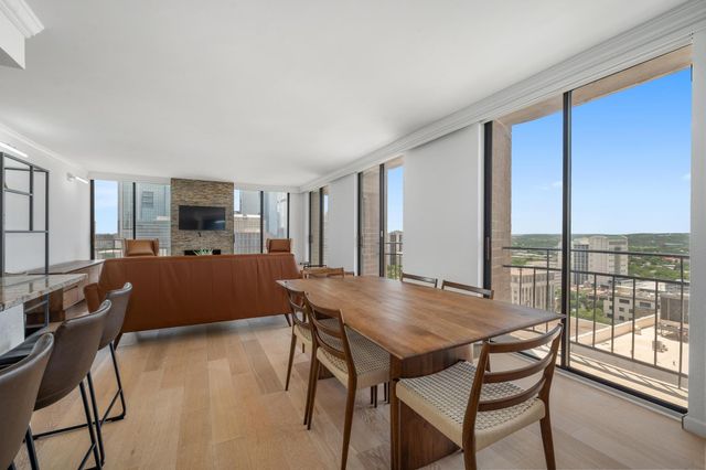 1122 Colorado ST 2007, Austin, TX 78701