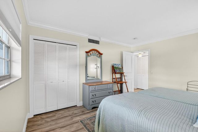 250 John F Kennedy Drive 302, Atlantis, FL 33462