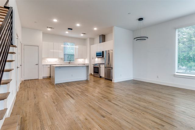 1832 N Garrett Avenue 103, Dallas, TX 75206