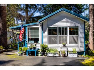 3700 N HIGHWAY 101 26, Depoe Bay, OR 97341