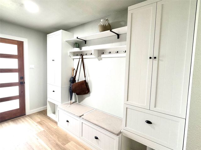 6526 Rock Canyon Trail, Dallas, TX 75232