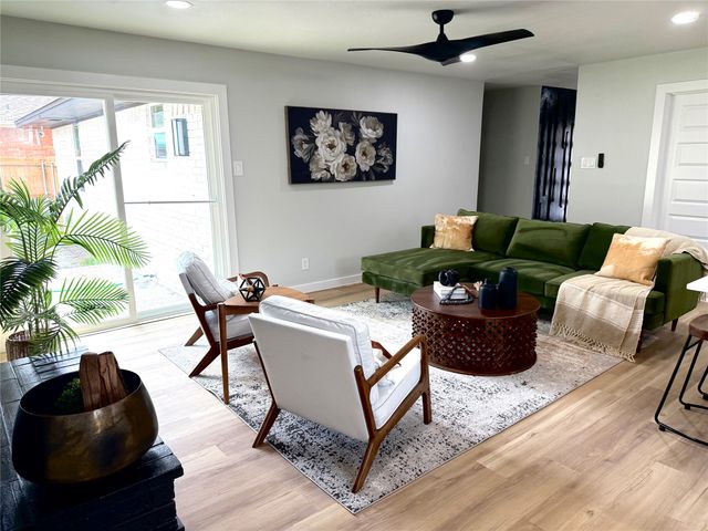 6526 Rock Canyon Trail, Dallas, TX 75232