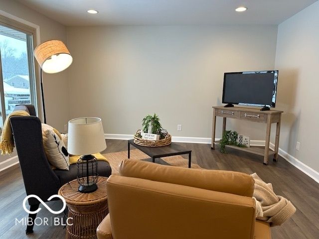 1612 Rocky Ford Road, Columbus, IN 47203