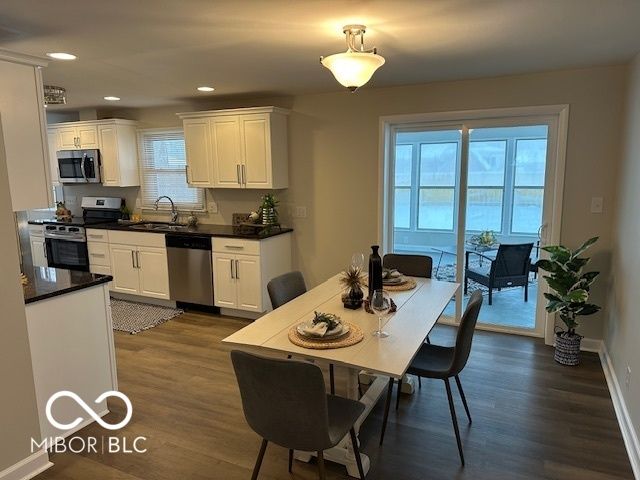 1612 Rocky Ford Road, Columbus, IN 47203