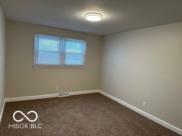 1612 Rocky Ford Road, Columbus, IN 47203