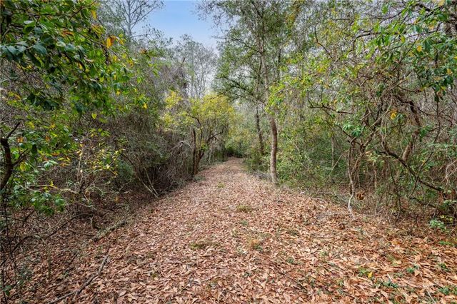 401 Novatan Road N, Mobile, AL 36608
