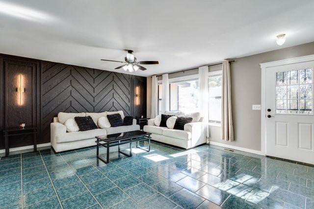 1400 W 51st St S, Wichita, KS 67217