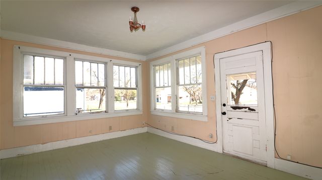 100 N Files Street, Itasca, TX 76055