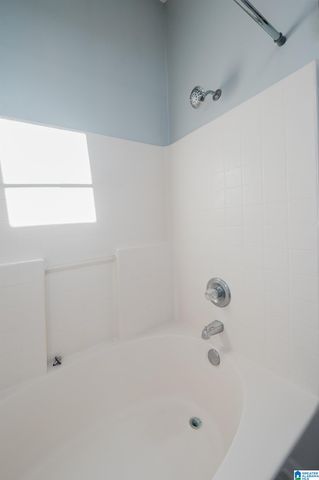 1040 VILLAGE TRAIL, Calera, AL 35040