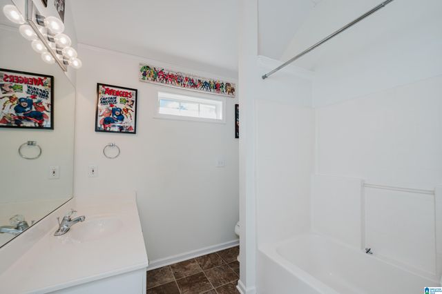 1040 VILLAGE TRAIL, Calera, AL 35040