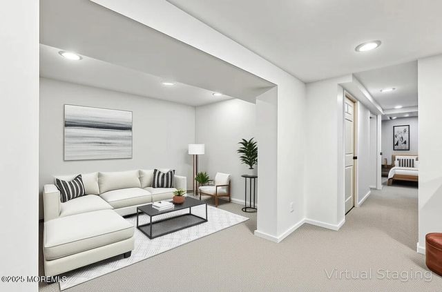 3 Duke Lane, Hazlet, NJ 07730