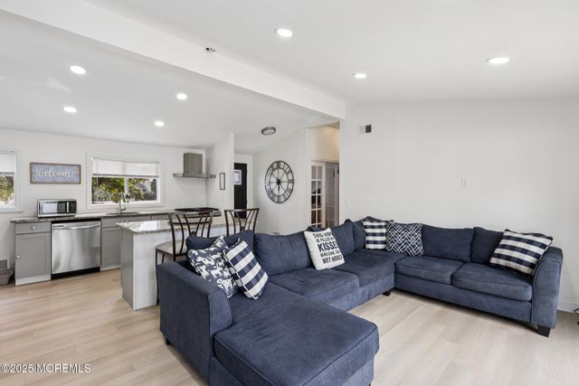 3 Duke Lane, Hazlet, NJ 07730