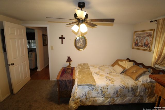 19411 Somerset, Lytle, TX 78052