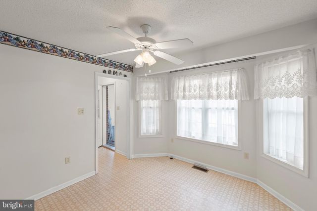 31 BRAMBLEWOOD CT, Martinsburg, WV 25403