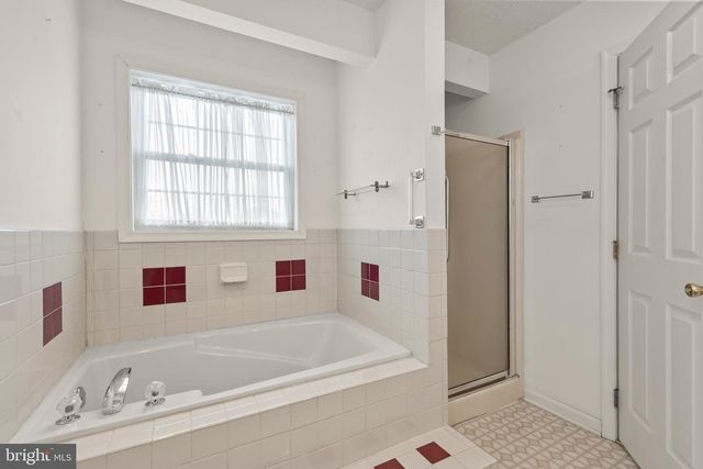 31 BRAMBLEWOOD CT, Martinsburg, WV 25403